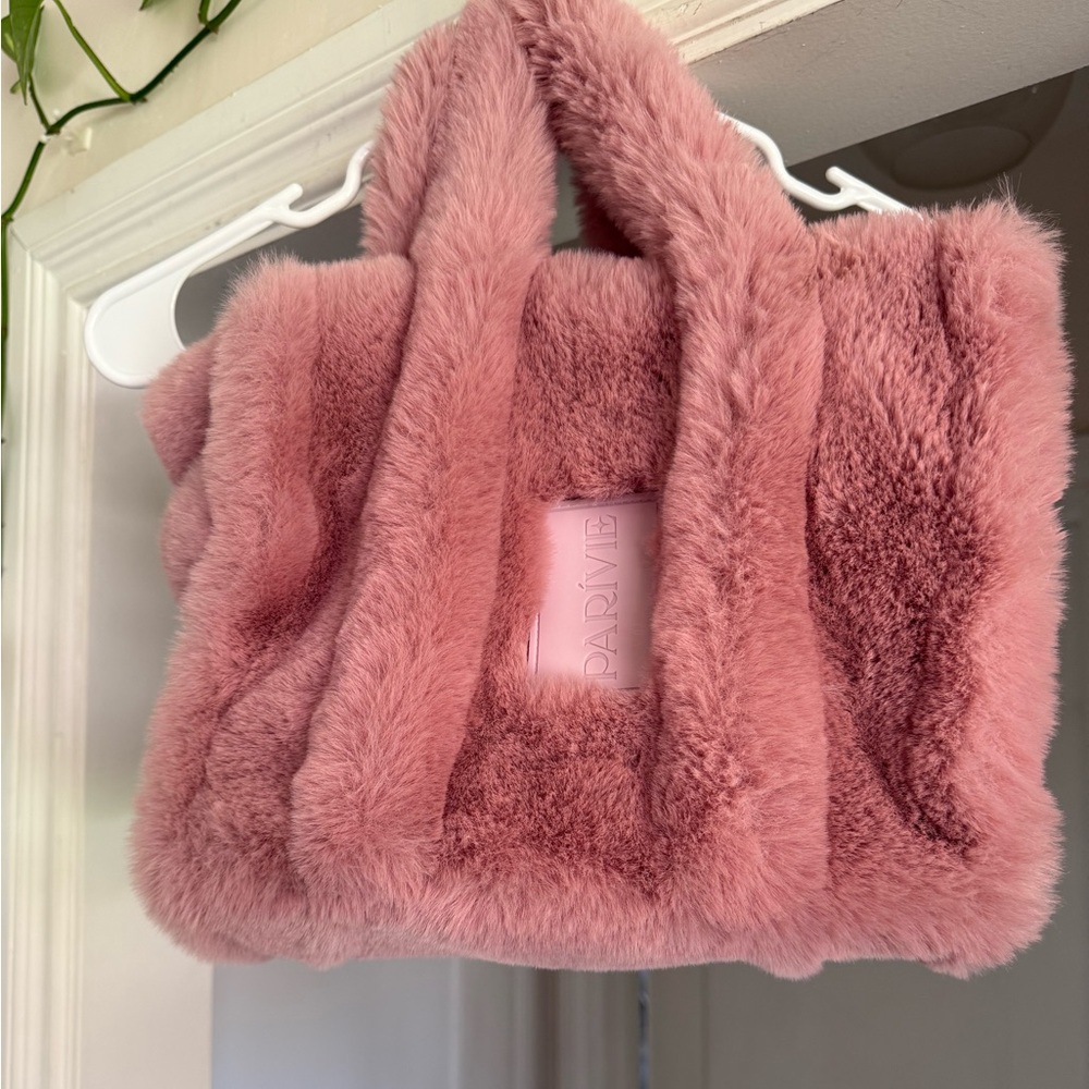 Pink fluffy faux fur Parívie handbag